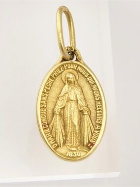 Vintage French 18K Yellow Gold Virgin Mary Charm Pendant Miraculous Medal